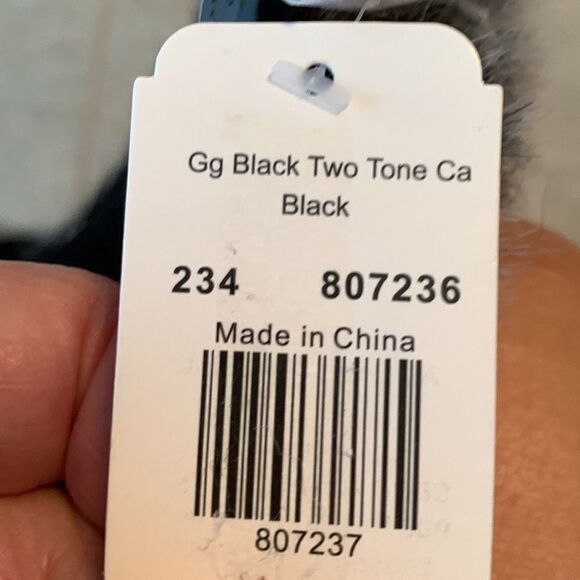 This & That black sweater poncho with two-tone faux fur (no arm holes/OSFM NWT - Picture 8 of 8